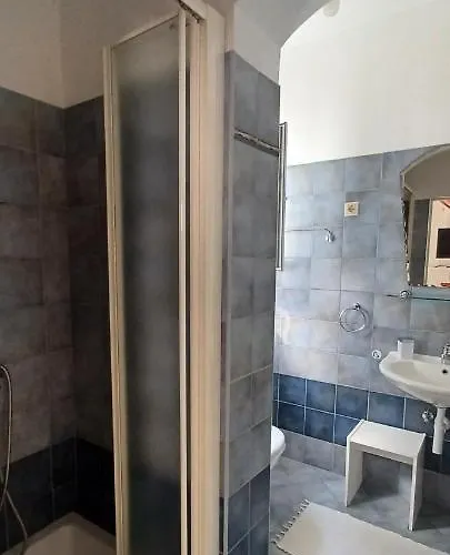 公寓 Babilo 1 奥米什